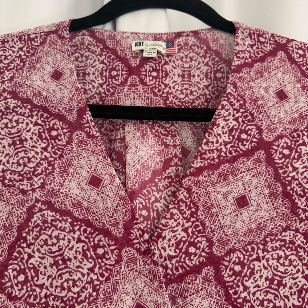 Kut From The Kloth Surplice Blouse XS Petite Burgundy Roll Tab Sleeve Top - Picture 4 of 10